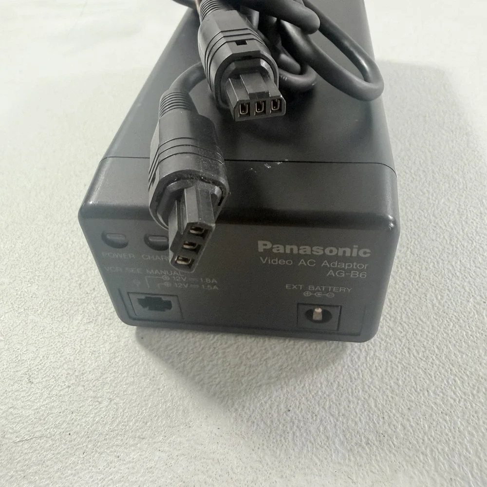 OEM Panasonic AG-B6HP Camcorder Video AC Adaptor Power Supply 12V 1.8A WORKING